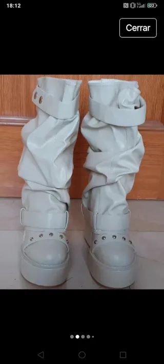 Botas Beige/Blancas Talla 37