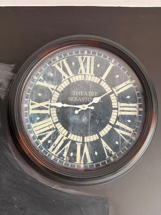 REGALO Reloj de Pared Theatre Sebastopol