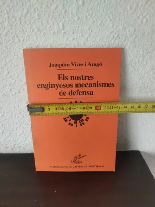 Llibre "els nostres enginiosos mecanismes de defen
