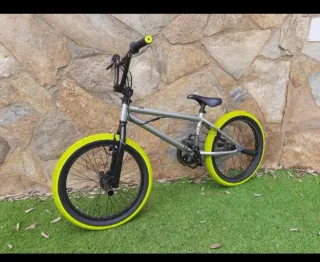 Bicicleta BMX Wipe
