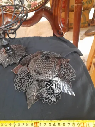 Coppia vassoi decorativi in ferro battuto