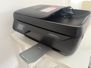 Stampante multifunzione HP OfficeJet 3833 con scanner