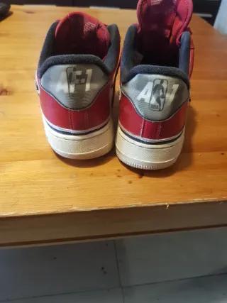 Zapatillas Nike Air Force 1 Rojas y Plateadas