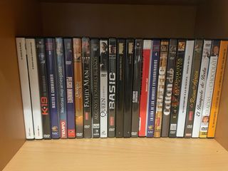 Lote  77 cintasVHS vendo todo el lote