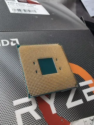 Ryzen 5 3600 + Ventilador Wraith Stealth