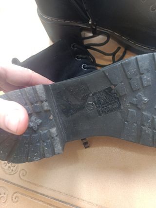 Stivali in stile Dr. Martens neri