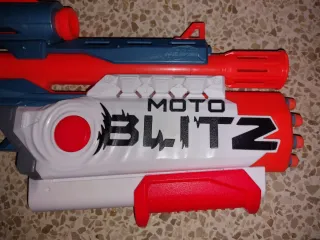Lanzador Nerf Elite 2.0 Moto Blitz automático