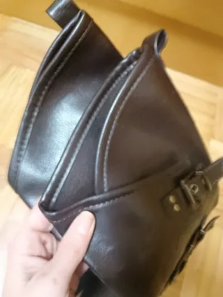 Botas de cuero marrones con hebillas