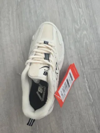 Zapatillas New Balance 530 Beige/Blanco