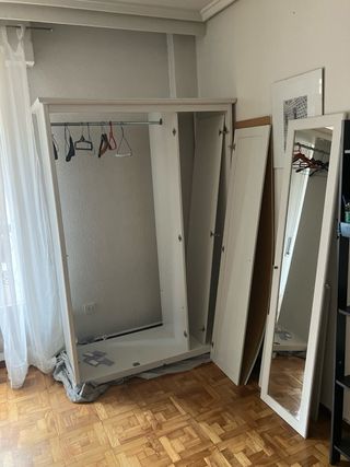 Armario 3 puertas con espejo IKEA