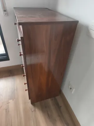 Cómoda de madera con 6 cajones