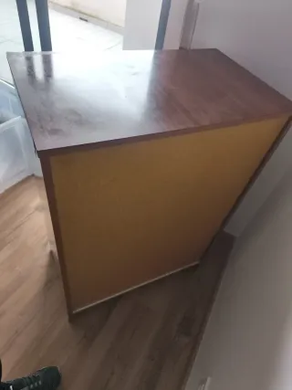 Cómoda de madera con 6 cajones