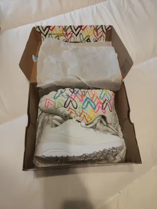 Zapatillas Skechers Niña Corazones número 29