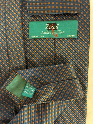 Corbatas de seda hombre. Precio por unidad.