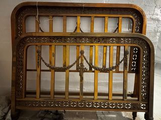 Cabecero de latón y madera estilo 1950