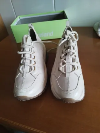 Zapatillas deportivas beige/blancas chica