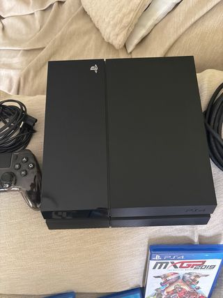 PS4 (PlayStation 4) 1TB Negra + 3 Juegos