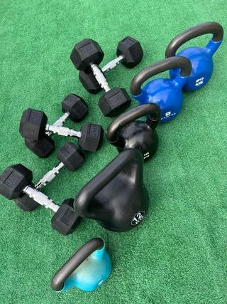 Kit Mancuernas y Kettlebells