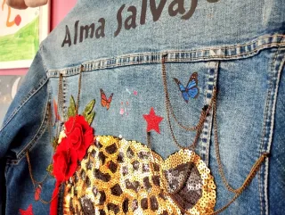 Cazadora vaquera customizada Alma Salvaje