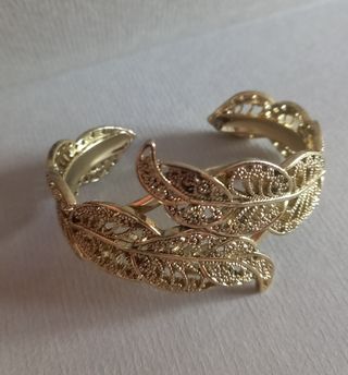 Conjunto Pendientes + Pulsera Hojas