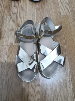 Lote de tres sandalias  niña Talla35