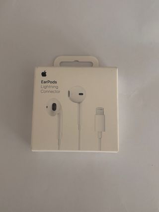 iPhone 14 128GB Negro + Accesorios originales