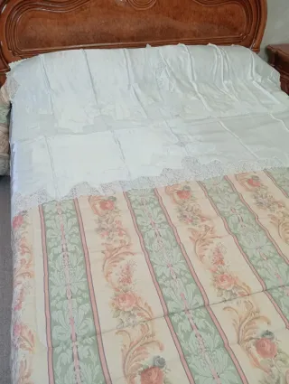 Copri cuscini e fronte letto 1960