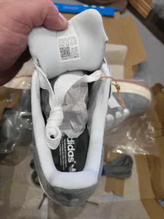 Zapatillas Adidas Campus Grises y Blancas