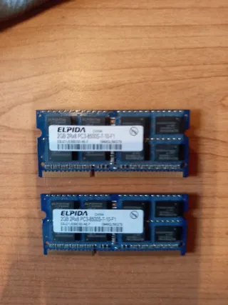 2x Elpida 2GB DDR3 PC3-8500S 1066MHz SODIMM RAM