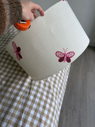 Estor y lámpara mariposas