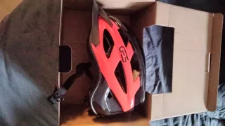 Casco de bicicleta nuevo