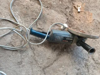 Radial Bosch GWS 18-230