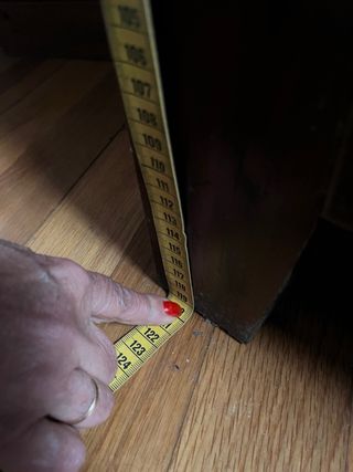 Cómoda de madera con 5 cajones