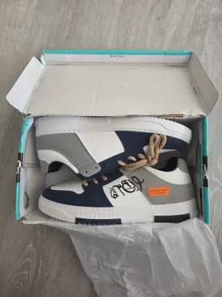 Zapatillas Fashion Azul y Blanco