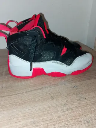 Jordan Jumpman Two Trey Negro Rojo