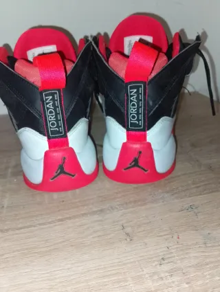 Jordan Jumpman Two Trey Negro Rojo