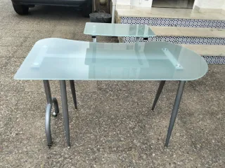 Escritorio de cristal moderno