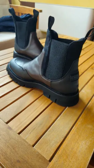 Stivaletti Chelsea testa di moro senza lacci