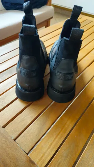 Stivaletti Chelsea testa di moro senza lacci