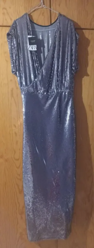 Vestido de fiesta plateado lentejuelas