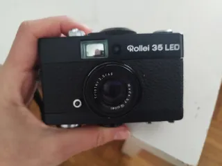 Rollei 35 LED Cámara Analógica Negra