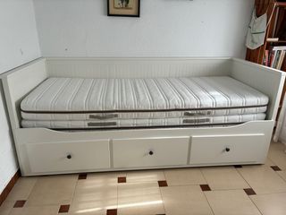 Diván HEMNES 3 cajones + mesita + 2 colchones