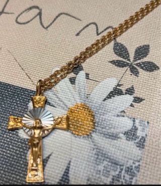 Colgante Crucifijo Dorado y Plateado