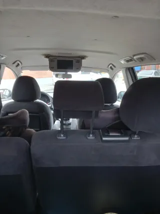 Mitsubishi Grandis 2006