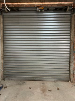 Portón persiana metálico 3m x 3m con motor
