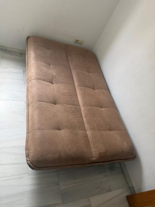 Sofá cama de libro en tela marrón