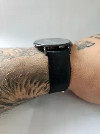 Reloj Keep Touch Negro y Dorado