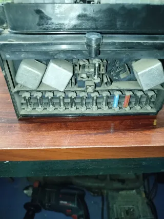 Caja fusibles Seat 131 Diesel Perkins