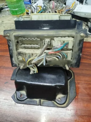 Caja fusibles Seat 131 Diesel Perkins