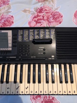 Teclado Yamaha PSR-330